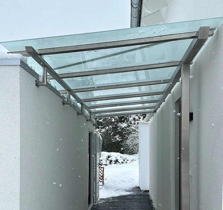 Vordächer aus Edelstahl von Zeller Metallbau